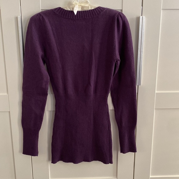 Guess knitted blouse. Never worn but no tag. Size M - Picture 3 of 9